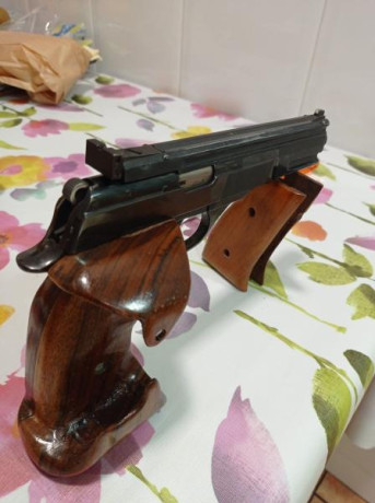 Por si fuera de vuestro interés un compañero pone a la venta esta Astra TS, 22LR, guiada en A, comprada 02