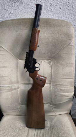 Vendo revolver carabina Alpha Proj, del 357 Magnum. 
Tengo su alza original y accesorio picatinny para 00