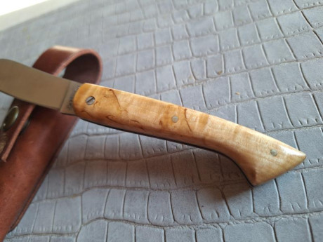 Buenas tardes compañeros,

Pongo a la venta estos cuchillos y navajas en perfecto estado

Portes dentro 71