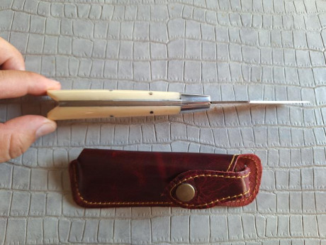 Buenas tardes compañeros,

Pongo a la venta estos cuchillos y navajas en perfecto estado

Portes dentro 101