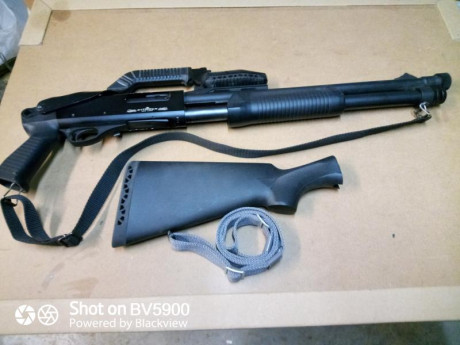 Buenas tardes, compañeros. 

Me he pillado una Stinger Tactical Defender en Armeria Álvarez, la cual trae 10