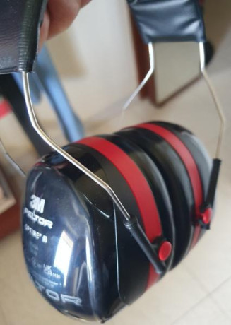 Cascos protectores para Tiro Peltor Optime III de 3M en color verde. Precio 35€.
- Modelo: Optime III
- 01