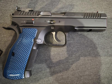 Vendo CZ SHADOW 2, con poco uso, 3 entrenamientos de ipsc y lo demás precisión. Se puede ver en su estado, 01