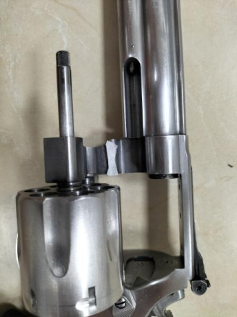 Buenos días. Cambio revolver S&W ubicado en Navalmoral de la Mata por arma de compensación. El arma 00