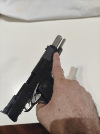 Muy a mi pesar pongo en venta mi pistola Para Ornace P16 40,arma bien cuidada con cañón pesado bull barrel, 00