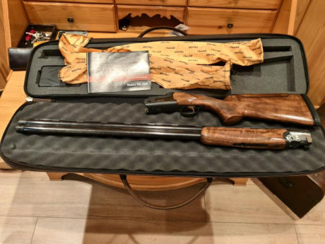 Hola vendo escopeta Akkar Churchill con cañones de 76
Comprada y guiada nueva el 17.03.2026, por lo que 01