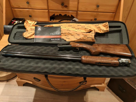 Hola vendo escopeta Akkar Churchill con cañones de 76
Comprada y guiada nueva el 17.03.2026, por lo que 00
