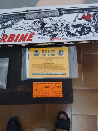 Buenas
Oferto una pareja de carabinas tipo infantil/cadete EN PERFECTO ESTADO.

1- carabina Daisy Modelo 00