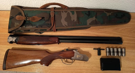 Se vende escopeta superpuesta de caza Lanber acabado lujo, calibre 12/70, con cañones ventilados de 71 02