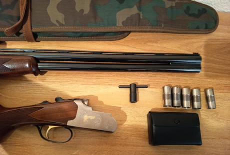 Se vende escopeta superpuesta de caza Lanber acabado lujo, calibre 12/70, con cañones ventilados de 71 01