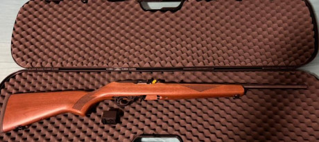 Hola buenas compañeros.

Vendo Ruger 10/22 modelo Sporter cal22 llevo con ella unos meses pero por falta 02