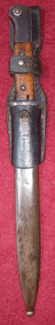Bayoneta para Mauser K98 de 1935 con su vaina coincidente.

Fabricante: Ernst Pack & Söhne. Conocida 00