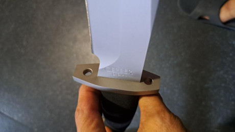 Antiguo cuchillo de Gerber bmf modelo liso con brujula silva y piedra de afila.
Nuevo a estrenar
380 euroa 20