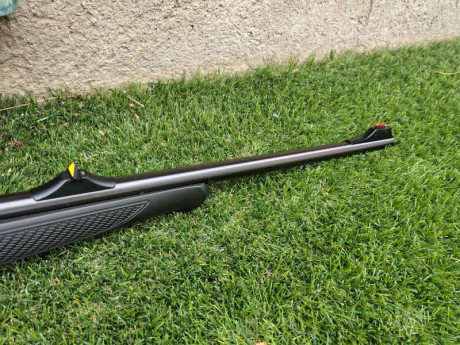  Buenas noches

Pongo en venta este rifle:

Rifle Sauer Classic XT en calibre 8x57IS.




El rifle incorpora 12