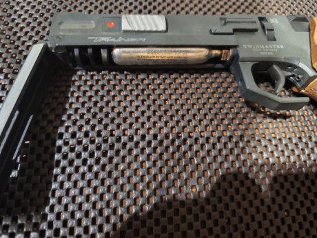Buenas tardes.

Pues, como reza en el título, quiero comprar una pistola de competición que funcione con 11