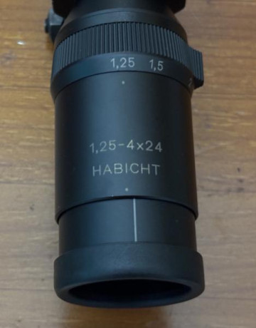 Se ofrece un visor Swarovski Habich 1,25-4x24 tubo de 30mm como nuevo, sin marcas, utilizado en carabina 01