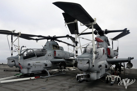 Comprar los que sean necesarios AH-1Z Viper y dejemos de complicar las cosas con los F-35... Al coste 12