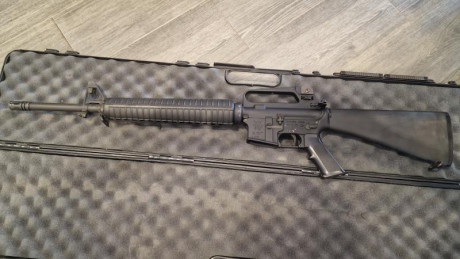 AR-15 calibre 222 Remington, marca Olympic Arms. Cañón pesado, culata rígida, cargador conforme a la legislación 91