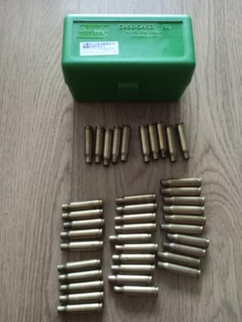 Vendo Caja MTM para 50 cartuchos del 308 y compatibles + 90 vainas variadas de 308w, desempistonadas y 02