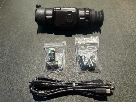 Monocular TÉRMICO LIEMKE MERLIN-42

Clip on térmico Liemke Merlin-42, se puede utilizar con el adaptador 02