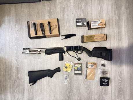 Por no usar, vendo Rem. 870 Marine Magnum customizada Magpul. 
Punto de mira Fibra/tritio Meprolight
Porta 141