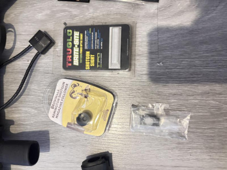 Por no usar, vendo Rem. 870 Marine Magnum customizada Magpul. 
Punto de mira Fibra/tritio Meprolight
Porta 151