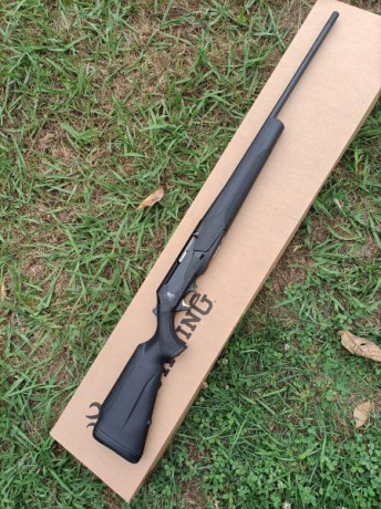 Browning bar 4x modelo élite,con culata y guardamanos composite negro,cal 300 win mag.cañon acanalado 01