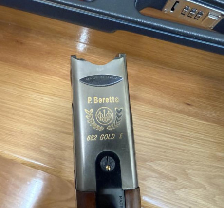   *** OPORTUNIDAD. REBAJADA ***  

Buenas tardes,

Vendo Escopeta Beretta 682 E Gold E Trap de competición, 31