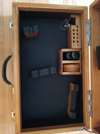 Se vende pistola  Toz 35 M para modalidad libre, en perfecto estado muy cuidada. Cacha Morini Talla M. 00