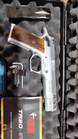 Un compañero vende Pardini gt9 6" en silver menos de un año poco uso, comprada  nueva solo para comparar 01