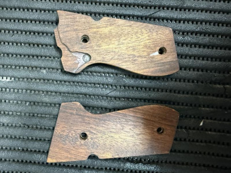 Vendo cachas pistola Smith Wesson modelo Master 52-2 originales en polimero y en madera
Interesados:jpablo@malagasur-rent.com
678615227.
Precio: 02