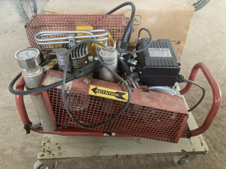 Quiero vender mi compresor coltri MCH6
Está reconstruido en SAT Casco antiguo en julio de 2025  motor 01