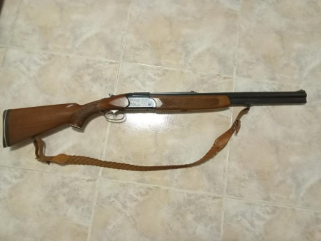 Se vende rifle marca BRNO, modelo 502.3, es tipo superpuesto Billing, combinados de calibres 7×65R cañón 02