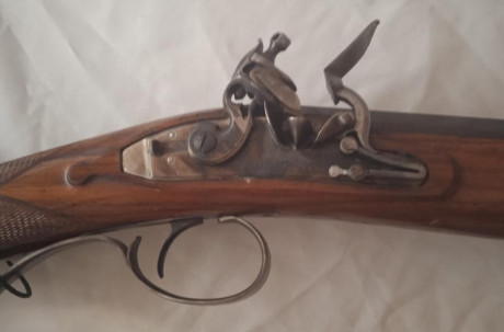 Hola. Un amigo mio, anciano y enfermo, deja la afición y vende sus armas. El caso es que no quiere andar 100