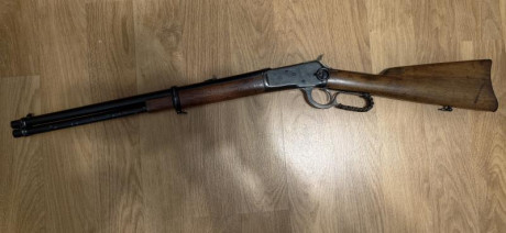 Buenas!  pongo a la venta el rifle de un amigo, se trata de un palanquero, mitad tigre y mitad winchester, 02