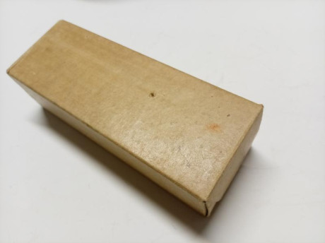Hola, pongo a la venta 2 cargadores de Lathi Finlandesa L-35 en muy buen estado y una caja original sin 11