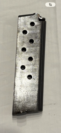 Se vende este cargador en perfecto estado para Astra 600 capacidad 8 cartuchos 9 para. 
Está en Barcelona 02