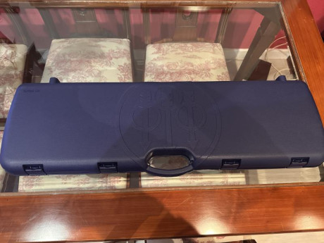Vendo escopeta Beretta 686 Silver Pidgeon Sporting, con culata b-fast, calibre 12 y cañón de 76, 5 choques 10