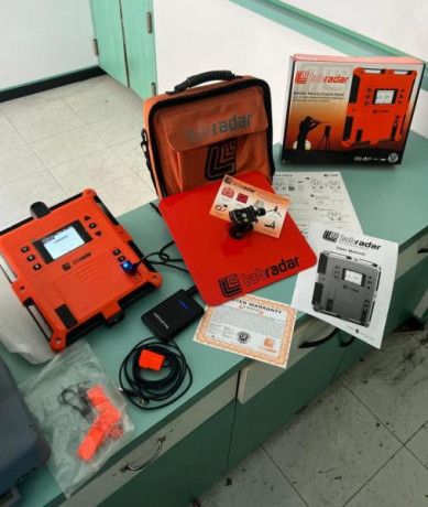 Un amigo vende este LabRadar con todos los accesorios que se ven en la foto.
Buena oportunidad,  en buen 00
