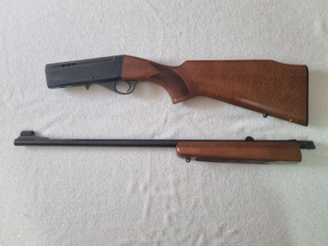 Se vende carabina ANSCHUTZ MODELO 520/61 desmontable en buen estado. Precio 180 euros. Tlf.607609326. 00