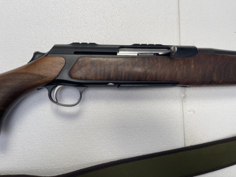 Sauer 303 calibre 300magnum, utilizado  para cazar, pocos tiros y algo más de  trote. En perfecto estado 12