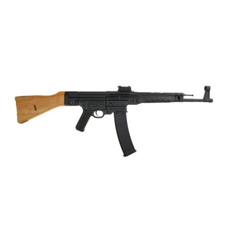4,5 kg.Extremadamente fiel al arma de la 2 GM. Velocidad 130 m/s.Perfecta tiro lúdico en casa hasta 12-15 01
