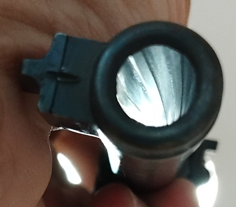 Vendo Husqvarna Lahti M1940, 9 mm. Impoluta, todas las piezas y el pavón originales, números coincidentes, 00