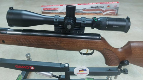 Se vende carabina     Weihrauch HW97K cal. 4,5 (.177)   , nueva casi a estrenar, habrá tirado una media 12