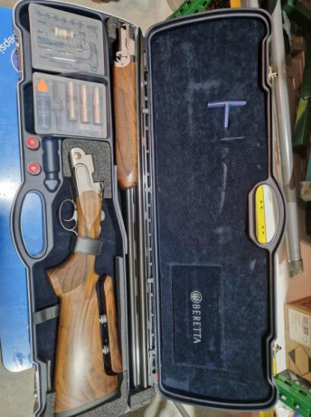 Hola un amigo pone a la venta su escopeta de plato 
Beretta DT11 con solo 2 años y muy pocos tiros por 02