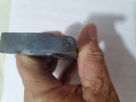 Se vende cargador pistola ASTRA 400 de la REPÚBLICA ESPAÑOLA, ATENCION sólo válidas para la de la REPÚBLICA. 02