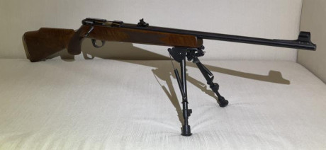 Carabina finlandesa de cerrojo SAKO P72 calibre .22 LR, fabricada durante la década de 1970. Cuerpo y 01