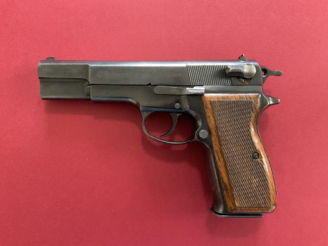   VENDO MAUSER WERKE Mod 90 DA 9 mm pb   
 Ficha Técnica 
Tipo: Pistola semiautomáticaCalibre: 9 x 19 00