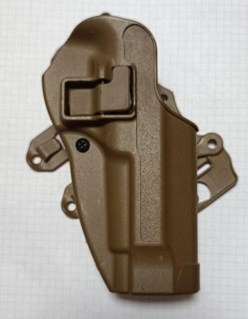 Funda BlackHawk CQC Beretta 92 96 con plataforma para molle. Estado perfecto. Color arena. 50€ gastos 02