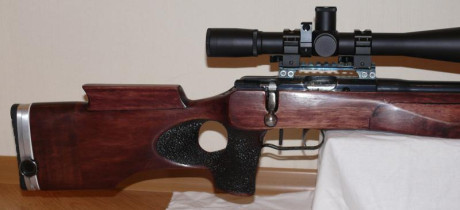 ¡Hola a todos, compañeros!

Quería compartir con vosotros mi rifle soviético de competición MC-12, de 10